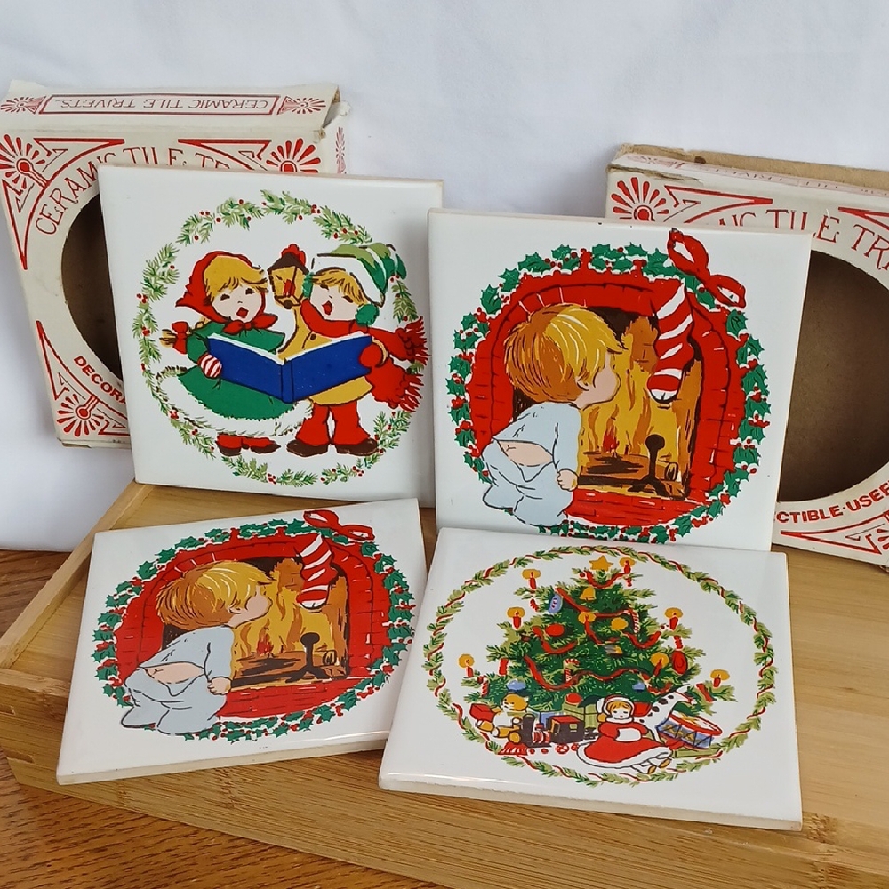 4 Vintage Christmas Ceramic Tile Trivet  4.25" x 4.25"  READ